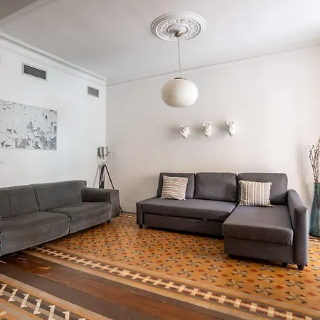 Ronda Sant Pere Апартаменты *