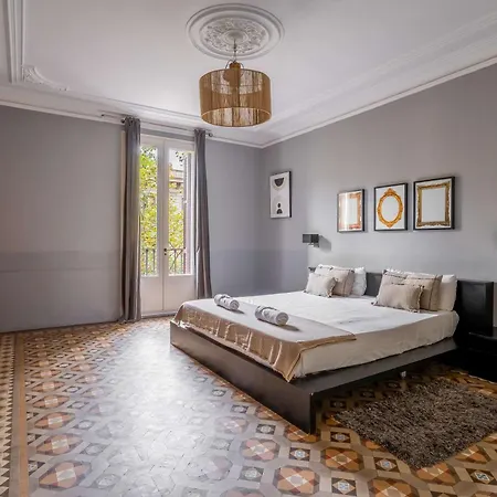 Ronda Sant Pere Апартаменты *