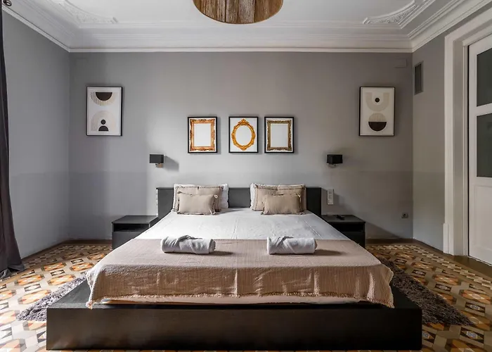 The Collection - Ronda Sant Pere *